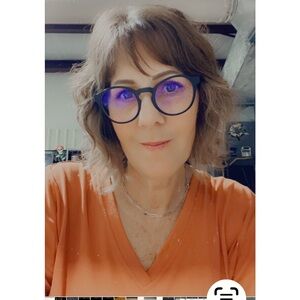 Meet your Posher, Annie